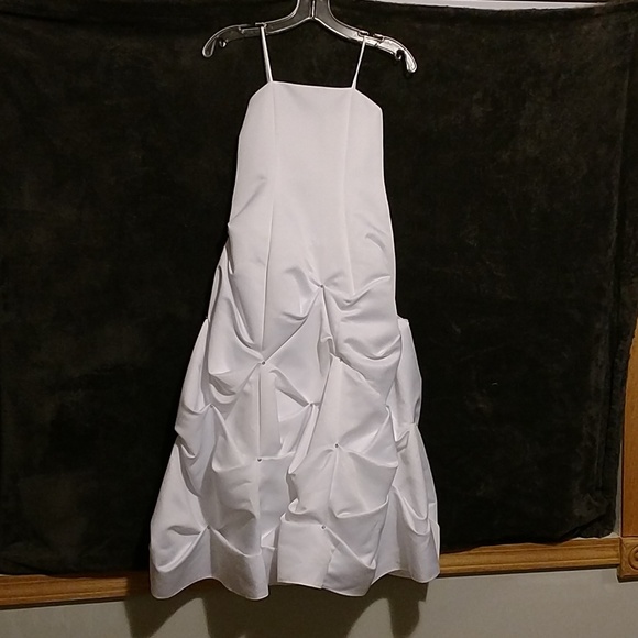 Flower Girl Dress - Picture 2 of 8